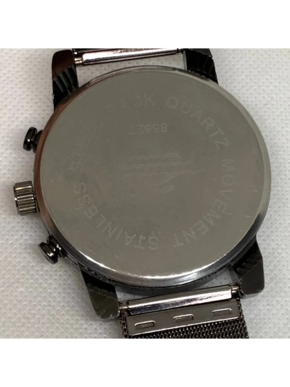 Men’s quartz analog watch black tone 49mm beige dial mesh band running